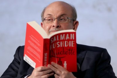 Салман Рушди в онлайн среща с български читатели
