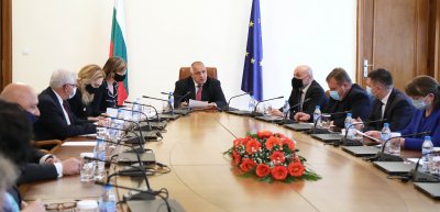 Борисов: Над 750 000 допълнителни дози от ваксината на "Пфайзер“ ще получи България