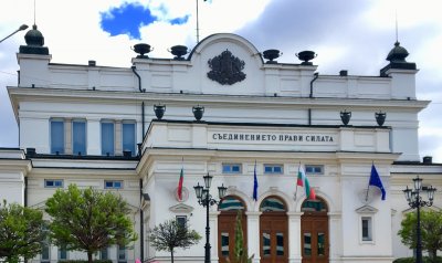 Депутатите избират двама нови членове на СЕМ