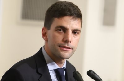 Народното събрание решава за предсрочното освобождаване на председателя Никола Минчев днес