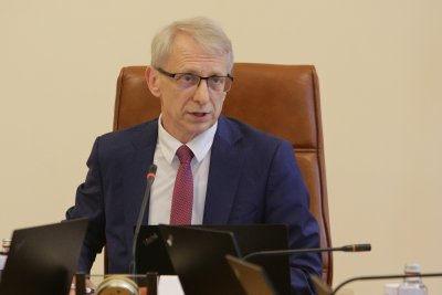Денков: Реакцията на институциите след наводненията в Берковица беше забележително бърза