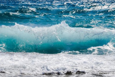 Две български деца са били спасени от удавяне в морето в Турция