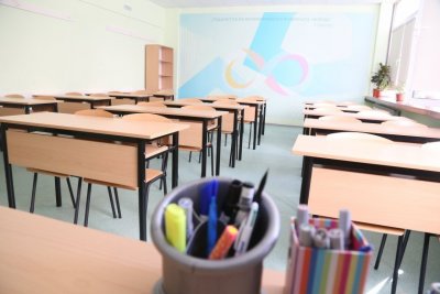 Кметът на Варна: Учениците ще учат присъствено