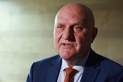 Увеличават учителските заплати с 8,4% от 1 януари догодина