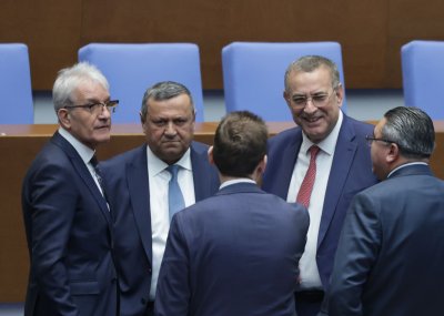 ДПС-ДПС: Санцкионираният по "Магнитски" Пеевски да не разпространява манипулативни внушения