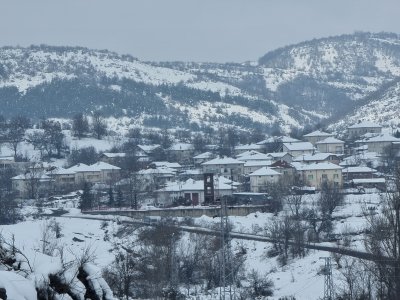 Обилен снеговалеж в Родопите, 11 села са без ток в Кърджалийско