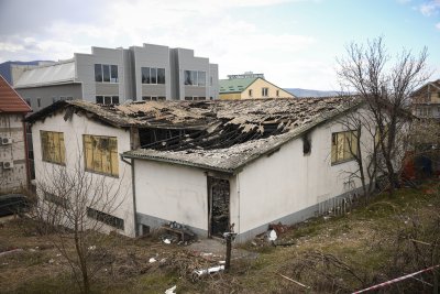 60 станаха жертвите на пожара в Кочани