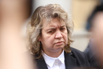 Киселова не очаква сезирането на КС за референдума да забави присъединяването ни към еврозоната