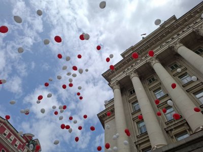Те останаха завинаги деца: Мирно бдение на "Ангели на пътя" за ангелите им в небето