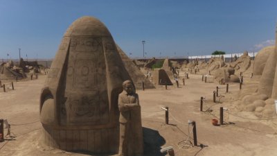 Музей на открито: 200 пясъчни фигури посрещат гостите на турският курорт Анталия