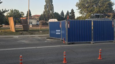 Нова сериозна авария заради строежа на метрото спря движението по локалното платно на "Цариградско шосе"