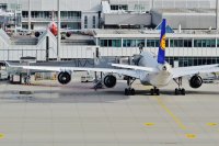 Авиосекторът в криза: Около 50 000 пилоти ще липсват до 2024 г., прогнозира експерт