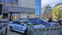 Обиск и изземвания от кабинетите на шефката на Агенция "Митници" и заместникa ѝ при операция на ДАНС