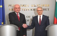 Какво си казаха Николай Денков и Димитър Главчев при предаването на властта