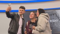 На гости на БНТ: Ученици от София се докоснаха до магията на телевизията