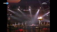 Героите, запалили олимпийския огън
