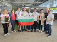 Повод за гордост: Един сребърен и три бронзови медала за българските ученици на олимпиадата по химия в Бразилия
