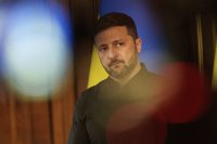 Преговори за мир в Украйна: Ще седнат ли на една маса Путин и Зеленски?