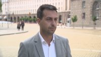 Деян Николов: Днес хиляди достойни българи излязоха да защитят лева