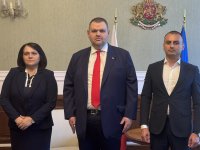 Лидерът на ДПС Делян Пеевски се срещна с кметовете на Ардино и Момчилград