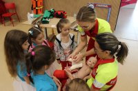 Как да окажем първа помощ на деца при спешни състояния?
