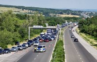 Натоварен трафик и ремонти по АМ "Тракия"