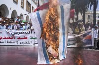 Шокови вълни в Арабския свят: Опасения от удари на Иран срещу американски бази в Близкия изток