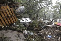 27 са вече жертвите на опустошителните наводнения в Тексас